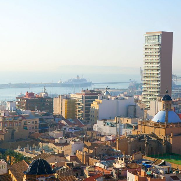 ¿Cuáles son los edificios más antiguos de Alicante?