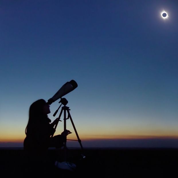 bigstock Total Solar Eclipse Observatio 8254027