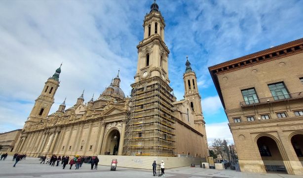 EuropaPress 6473009 montaje andamios restauracion primera torre basilica senora pilar zaragoza