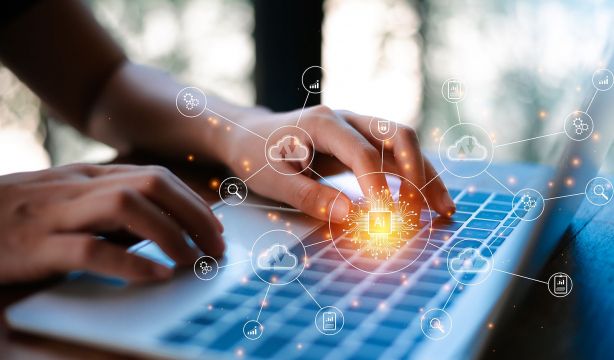 Los docentes destacan los beneficios de la IA en la planificación educativa