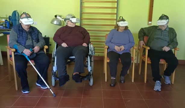 Una visita virtual a Atapuerca para mayores de residencias afectadas por la DANA