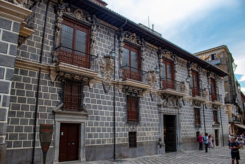 Wikipedia Commons. Descubre las 8 joyas arquitectónicas más antiguas de Granada