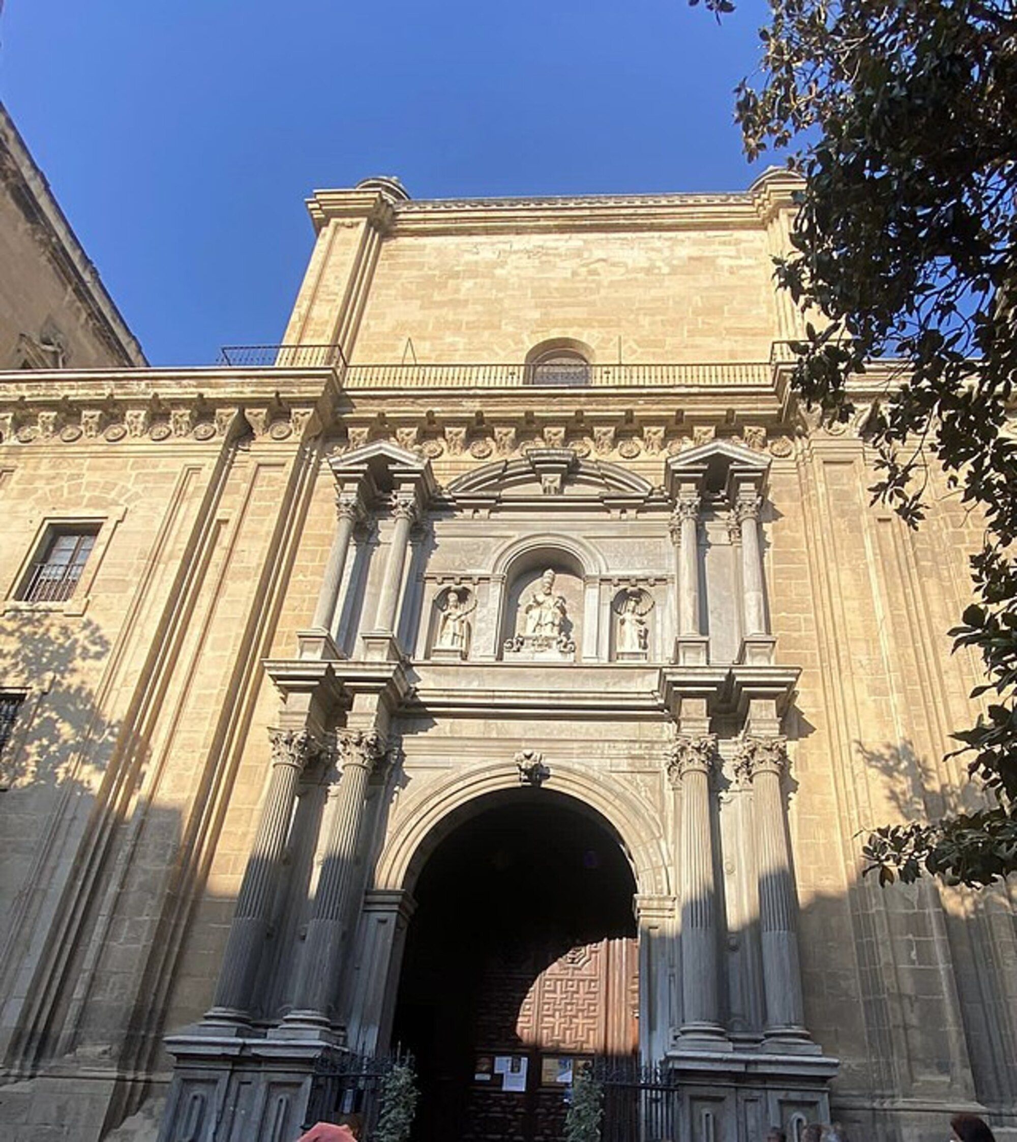 Wikipedia Commons. Descubre las 8 joyas arquitectónicas más antiguas de Granada