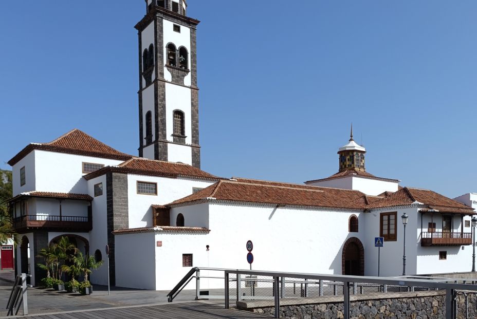 ¿Cuáles son los edificios más antiguos de Santa Cruz de Tenerife? (Wikipedia)