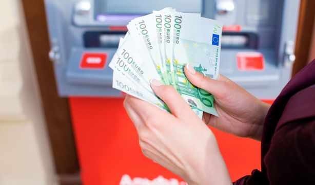 Las multas que te puede poner Hacienda por ingresar dinero no justificado en el banco