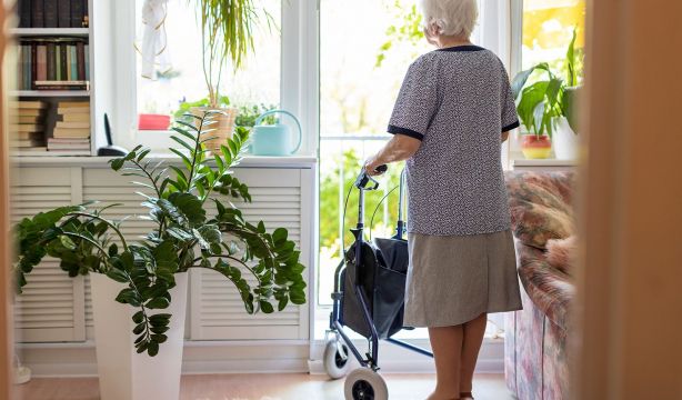 Ya se puede saber con mayor precisión la fragilidad de los mayores e intervenir antes: Bigstock