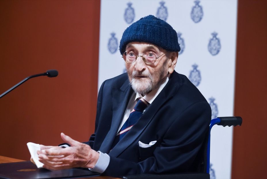 EuropaPress. Álvaro Pombo revela su faceta como dramaturgo en su novela 'Doña Mercedes o la vida perdurable'