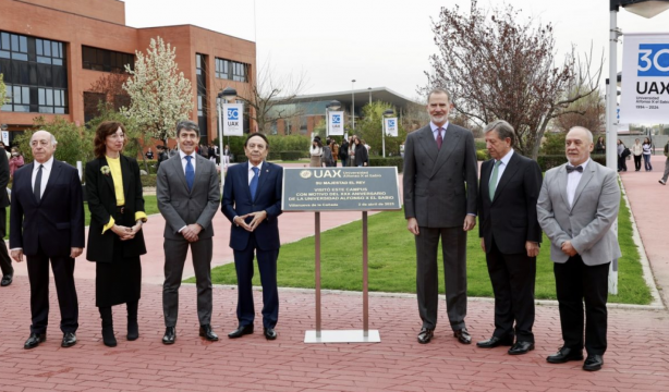 El Rey recorre las instalaciones de la Universidad Alfonso X el Sabio