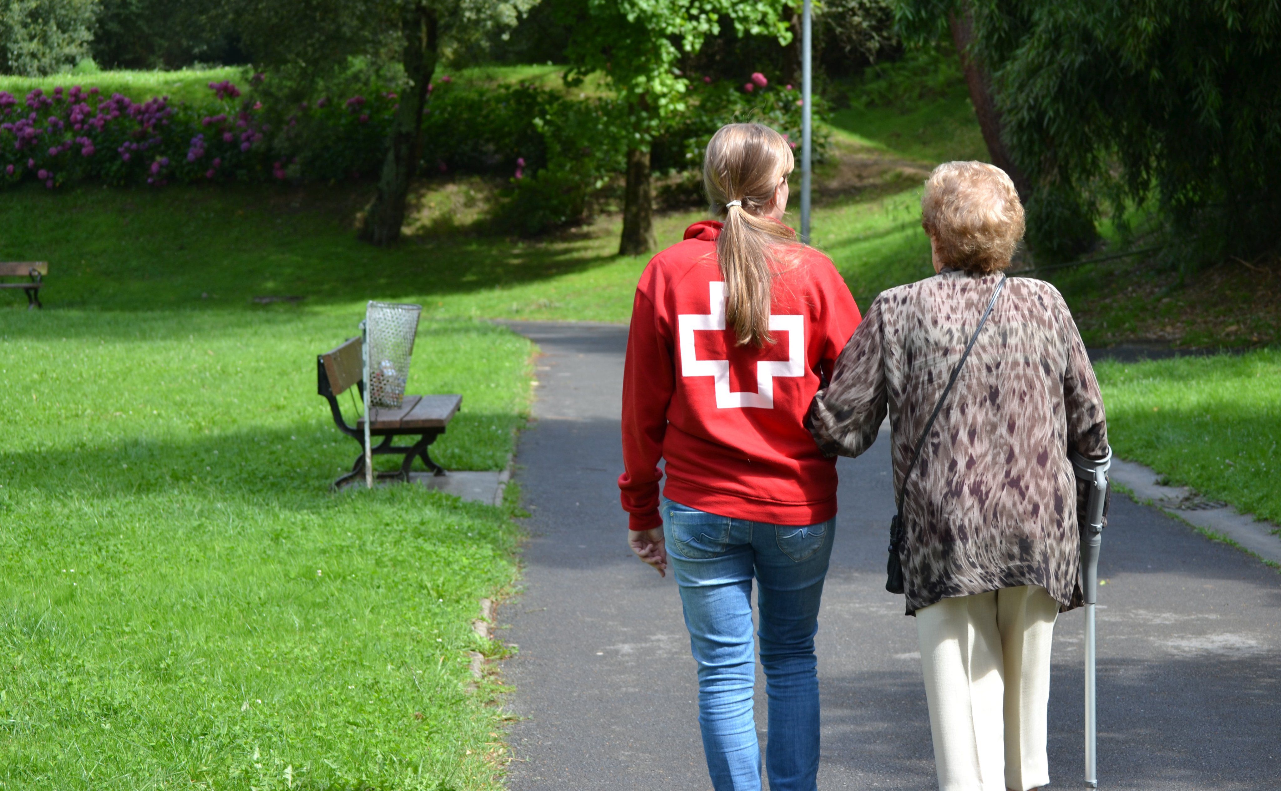 Más de 2 millones de personas mayores de 65 años viven solas en España