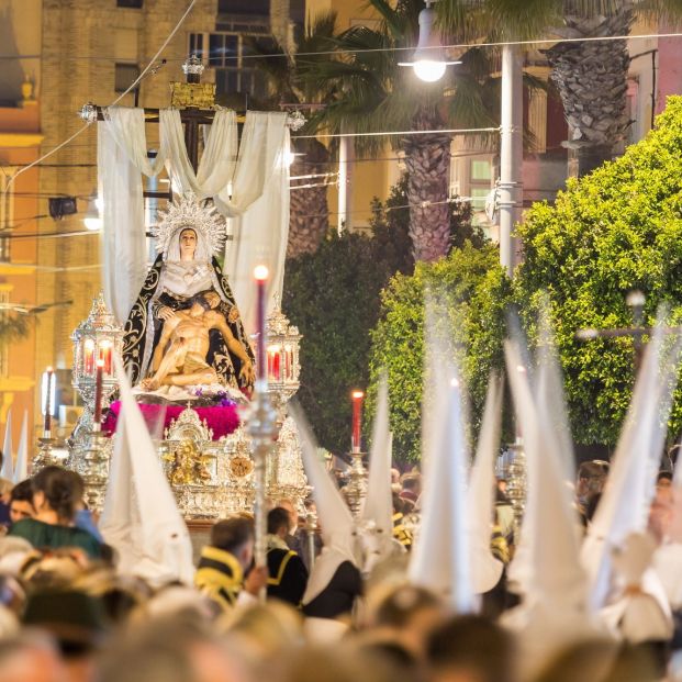 Descubre la Semana Santa de Andalucía: así se vive en los diferentes puntos de la región (Bigstock)
