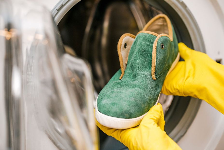 Con este truco podrás lavar tus zapatillas en la lavadora sin estropearlas y que queden como nuevas
