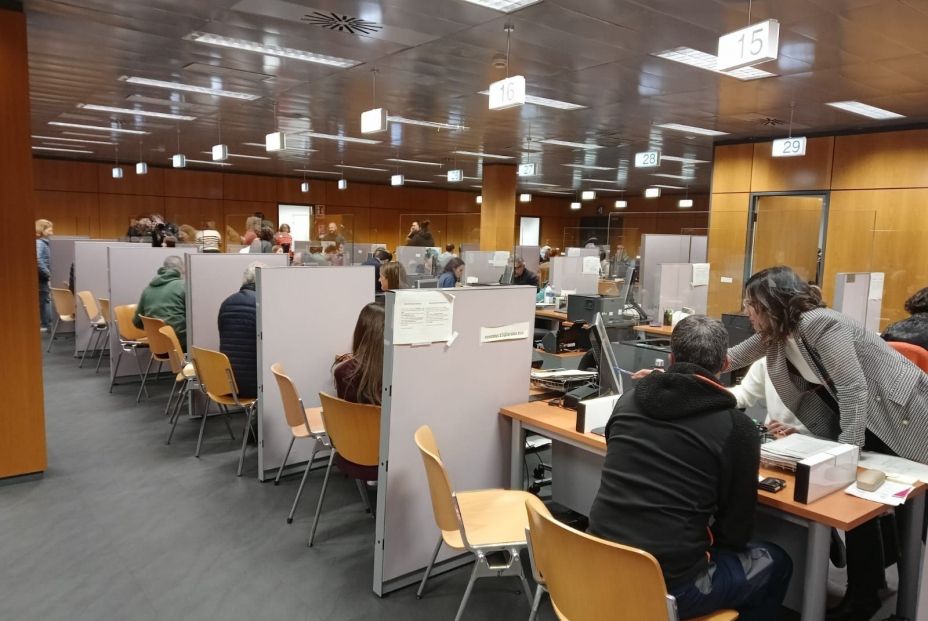 El enfado de jubilados mutualistas con Hacienda por la devolución del IRPF no cesa: "¿Y ahora qué?"europapress