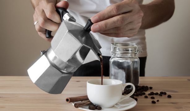 Un experto explica los tres errores más frecuentes a la hora de preparar un café