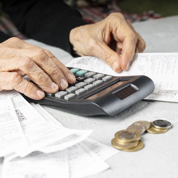 Pobreza en la vejez: los jubilados no contributivos cobran 566 euros, ni la mitad del salario mínimo