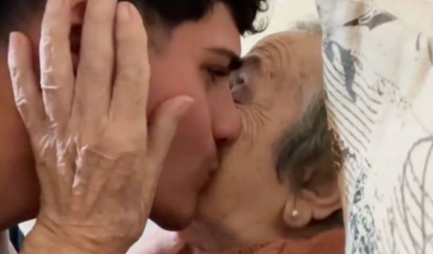 VÍDEO: La emotiva despedida de un joven y su abuela antes de irse a vivir a España (TikTok)