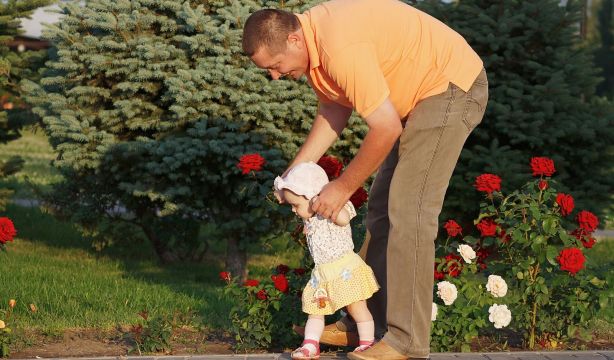 Caminar sobre dos piernas fue el origen evolutivo de la música y el lenguaje humano