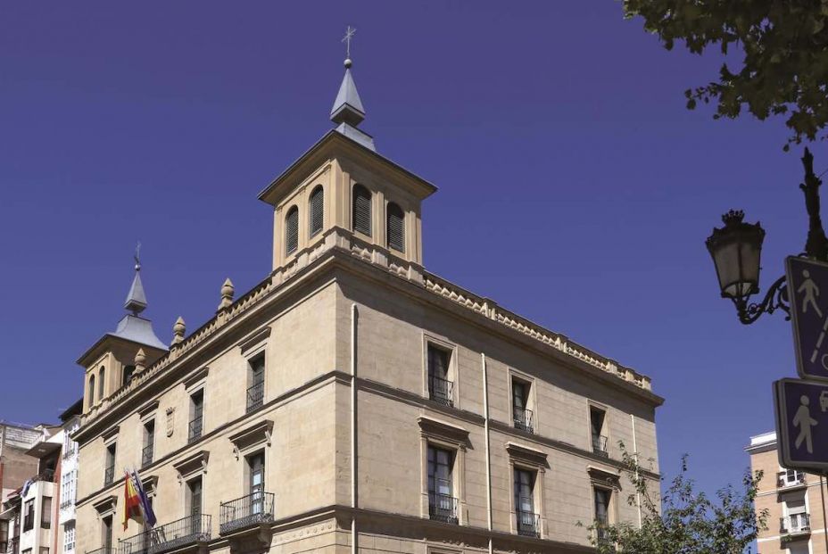 Palacio de los Chapiteles