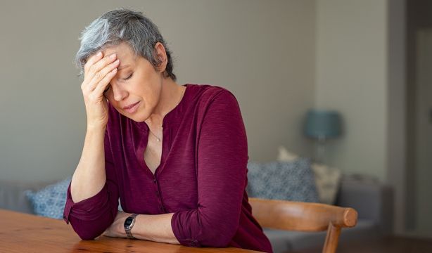 Descubren una posible relación entre el dolor de cabeza y una mala higiene bucal