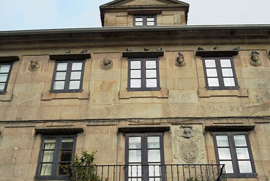 Wikipedia Commons. ¿Cuáles son los edificios más antiguos de Pontevedra?