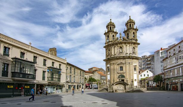 ¿Cuáles son los edificios más antiguos de Pontevedra?