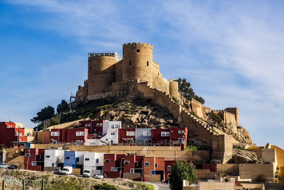 ¿Cuáles son los edificios más antiguos de Almería?. Foto: bigstock