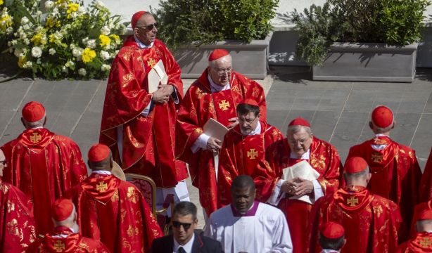 Todo lo que cambia en mayo: comienza el cónclave para elegir al nuevo Papa y concierto de Muface