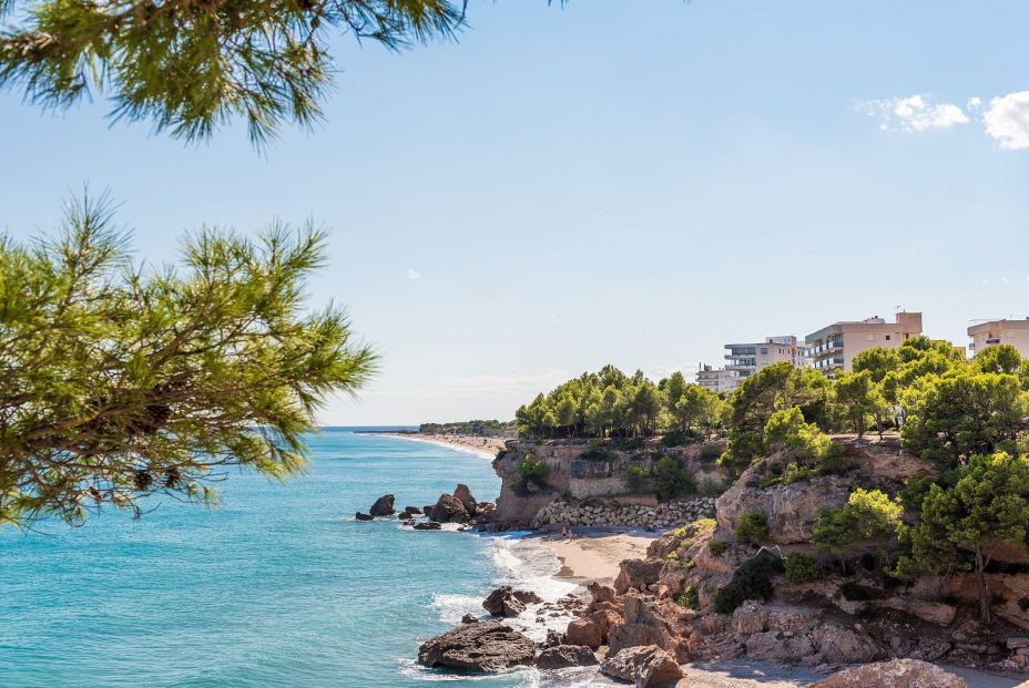 Disfruta de estas escapadas a la Costa Blanca y la Costa Dorada con Mundosenior