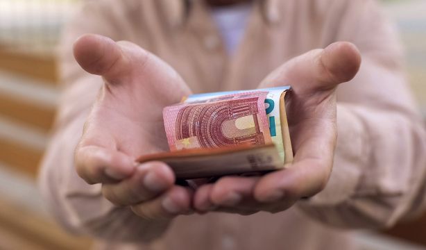 Un hombre de 77 años pierde su pensión tras 30 años trabajando por no cumplir un requisito clave