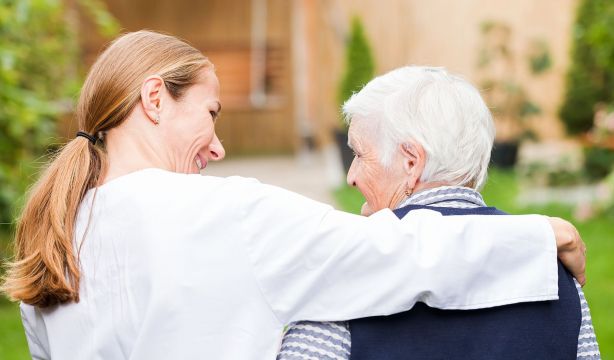 Acreditación para Centros de Salud Amigables para Personas Mayores