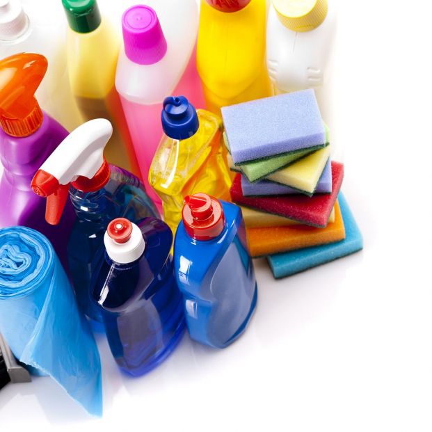 bigstock Cleaning Items Set 39604075