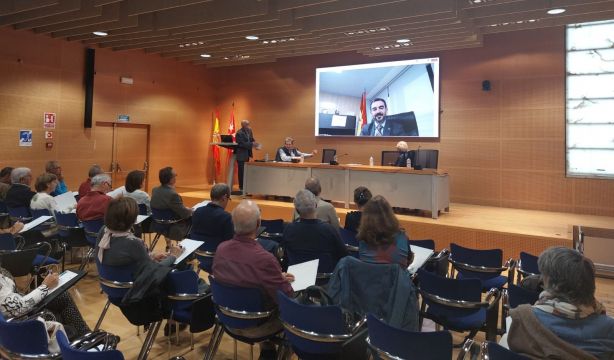 Los museos 'visitan' las residencias de mayores: conoce el programa 'Cultura y Bienestar'