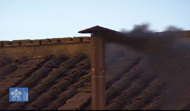 Resultado de la primera votación del Cónclave: fumata negra