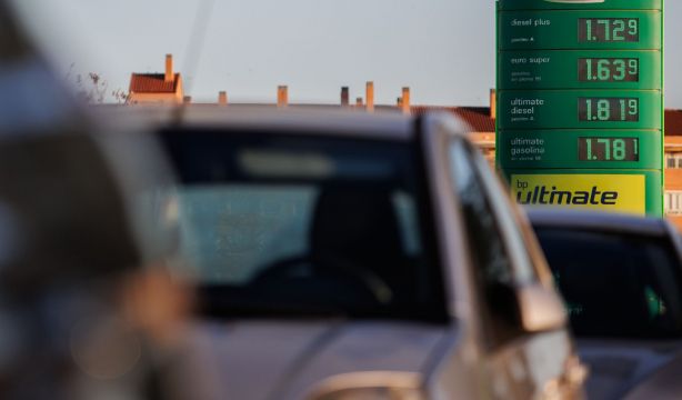 El truco para saber si una gasolinera se encuentra en la autovía o en un desvío (Europa Press)
