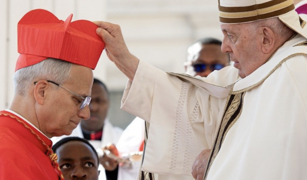 Los retos de León XIV en la Iglesia: unidad, reformas, sinodalidad, finanzas, mujeres o abusos