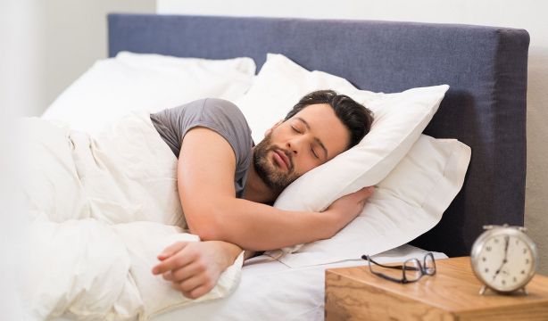 Dormir ocho horas no es universalmente necesario