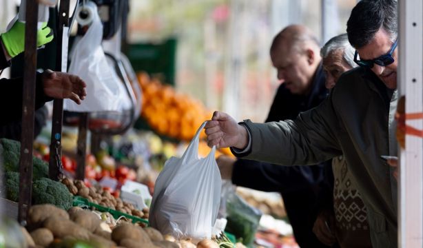 Alimentos prohibitivos: huevos, carnes, café y chocolate suben más del 10% respecto a hace un año