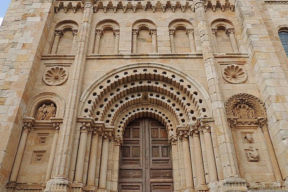 Wikipedia Commons. Los 9 edificios más antiguos de Zamora