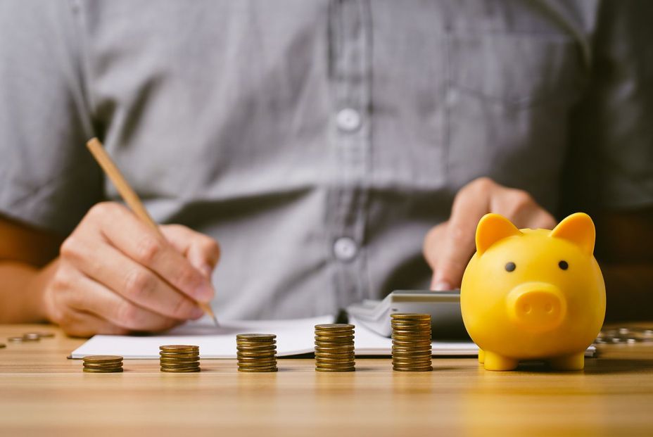 ¿Cuánto dinero de tus ahorros es recomendable gastar cada año durante la jubilación?