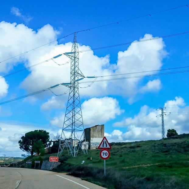 Los consumidores pagaremos la factura del apagón: alertan de una subida del precio de la luz