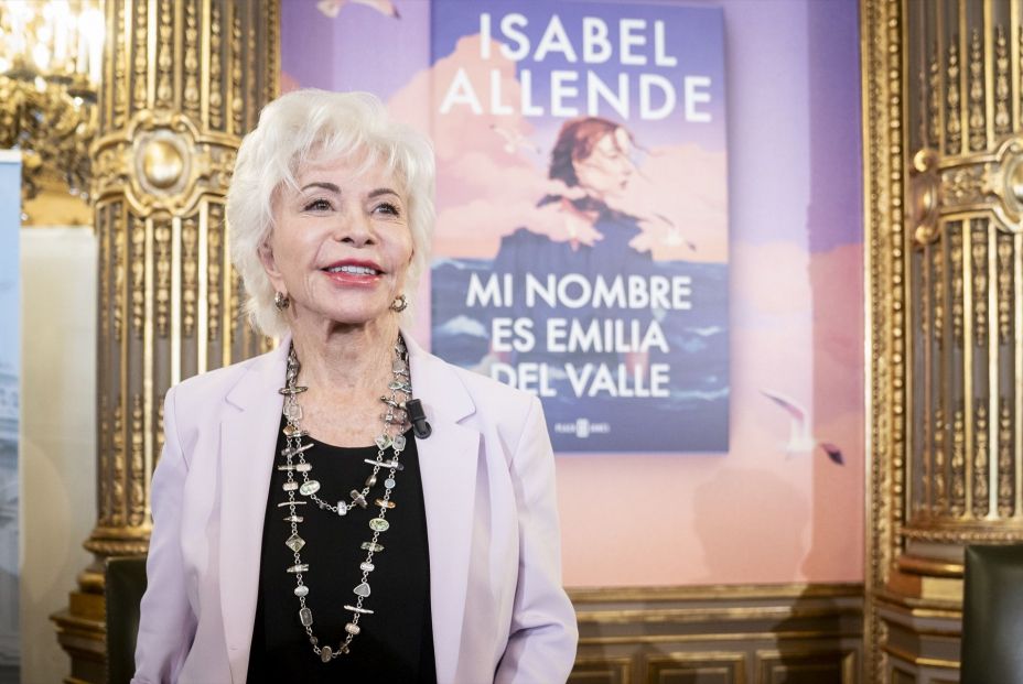 Isabel Allende no descarta irse de EEUU por Trump: "No quiero vivir en una dictadura" Isabel Allende no descarta irse de EEUU por Trump: "No quiero vivir en una dictadura"