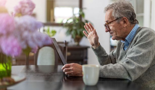 La app 'Dialogae' combate la soledad en Canarias conectando a mayores y jóvenes