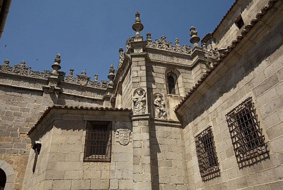 Wikipedia Commons. Descubre los edificios más antiguos de Ávila Wikipedia Commons. Descubre los edificios más antiguos de Ávila