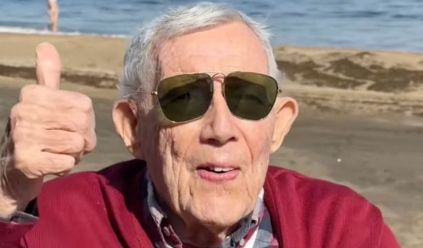 VÍDEO: Adopta Un Abuelo cumple el sueño de Juan, de 100 años, de visitar las Islas Canarias (Adopta Un Abuelo)