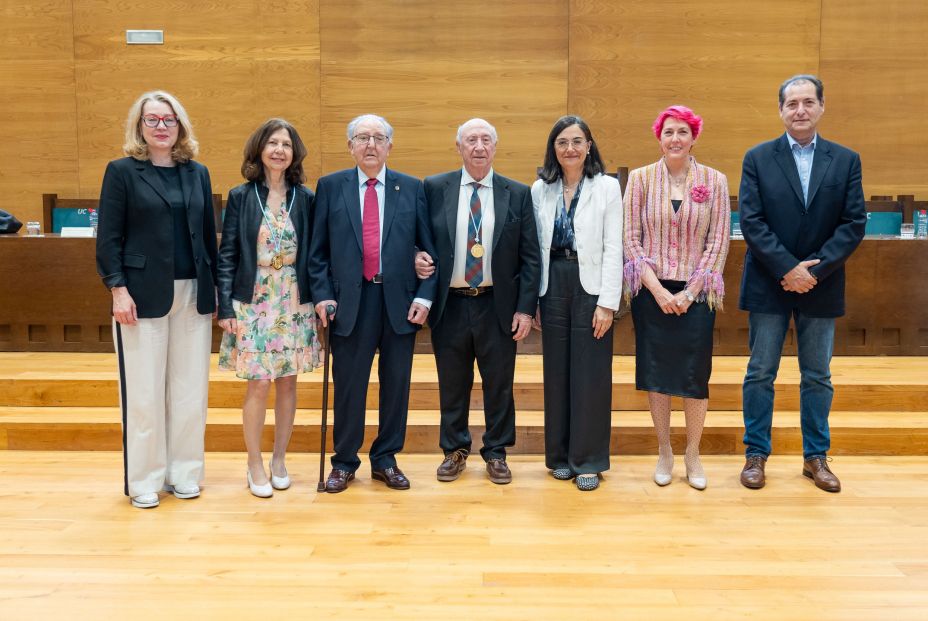 Zunzunegui y 'Peridis', nuevos magíster senior de UNATE Zunzunegui y 'Peridis', nuevos magíster senior de UNATE