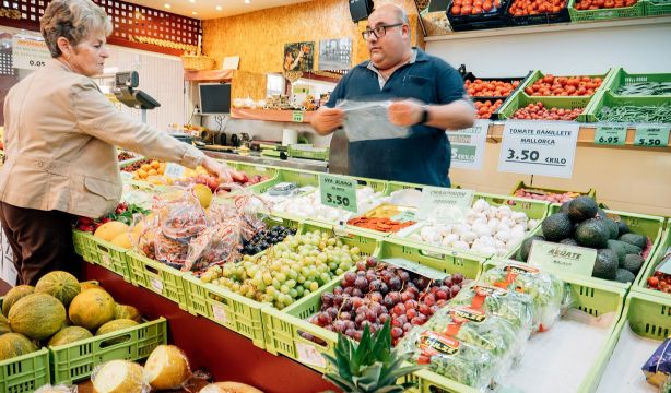 La inflación baja del 2% en mayo por primera vez en siete meses