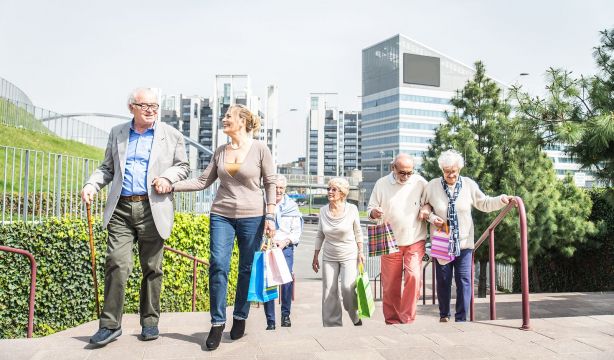 Sólo el 3% de las ciudades de España son amigables con los mayores