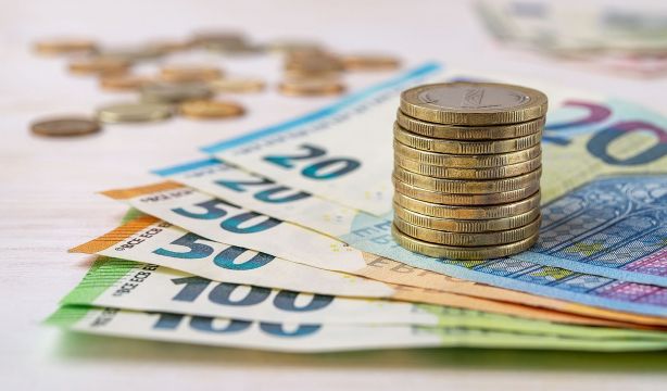 Cómo evitar problemas con el dinero cuando viajas al extranjero