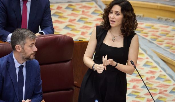 Ayuso asegura que "ni un geriatra" recibió "una orden" para "dejar morir a nadie" en residencias