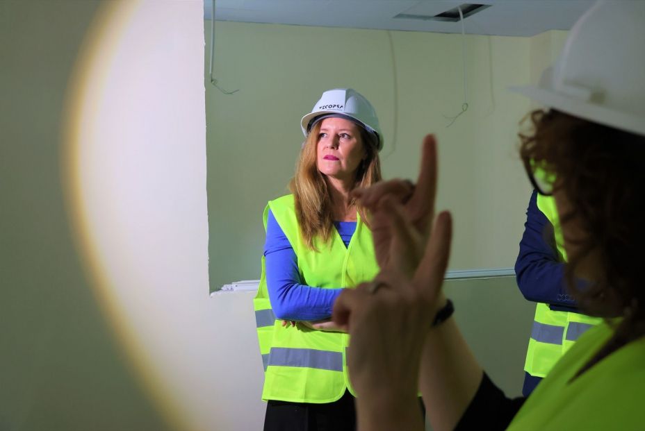 Consejera familia juventud asuntos sociales ana davila visita obras Consejera familia juventud asuntos sociales ana davila visita obras