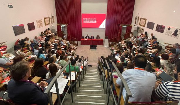 Profesionales de la salud reclaman más geriatras y su integración en todos los hospitales